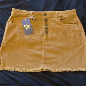 Brown mini skirt